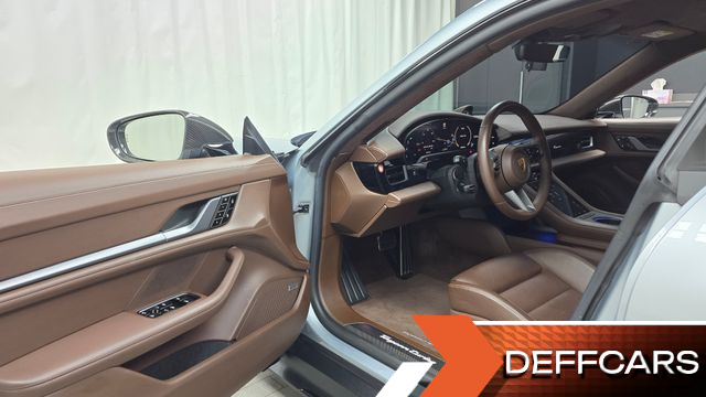 Porsche TAYCAN Turbo купить на сайте DeffCars