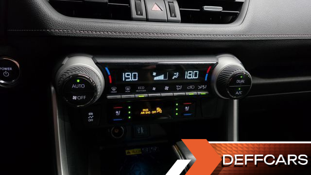 Toyota RAV4 2,5 4WD Hybrid LTD купить на сайте DeffCars