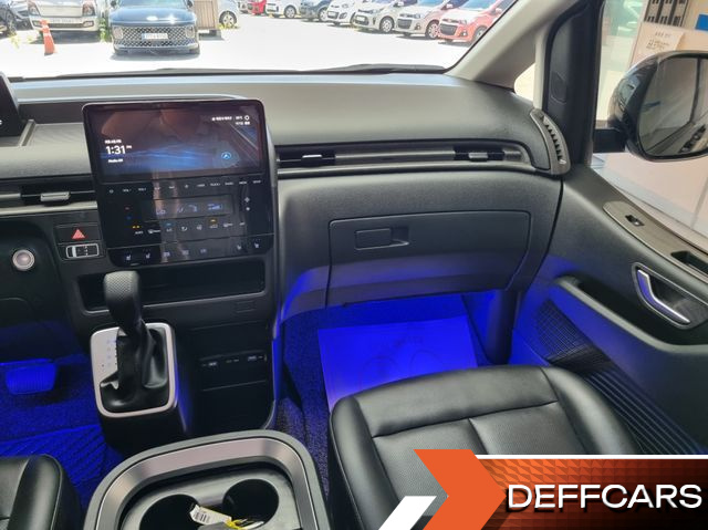 Hyundai STARIA Cargo 5-Seater Modern купить на сайте DeffCars