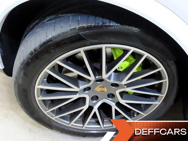 Porsche CAYENNE 3.0 E-Hybrid купить на сайте DeffCars