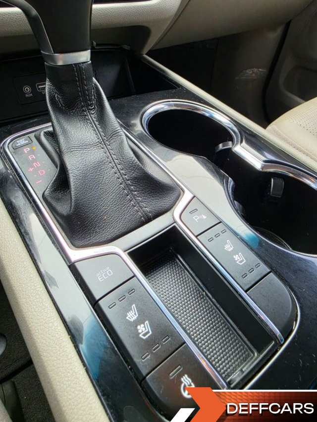 Kia CARNIVAL 11-Seater Prestige купить на сайте DeffCars