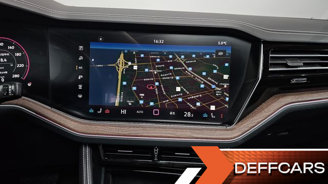 Volkswagen TOUAREG 3.0 TDI Prestige купить на сайте DeffCars