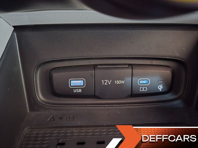 Hyundai VENUE 1.6 Flux купить на сайте DeffCars