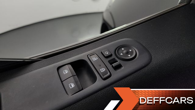 Hyundai STARIA L3.5 Cargo 5-Seater Modern купить на сайте DeffCars