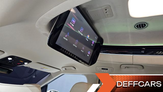 Kia CARNIVAL Gasoline 4-Seater Hi-Limousine Signature купить на сайте DeffCars