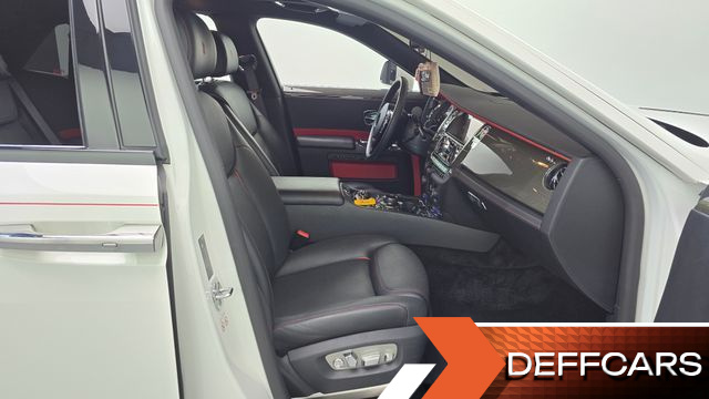 Rolls-Royce GHOST 6.6 V12 Black badge купить на сайте DeffCars