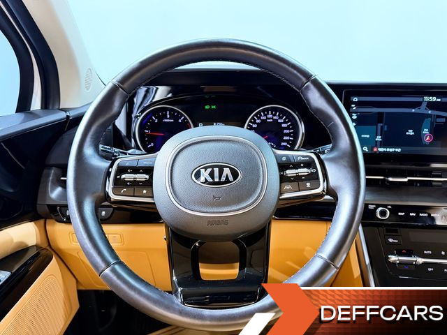 Kia CARNIVAL 9-Seater Noblesse купить на сайте DeffCars