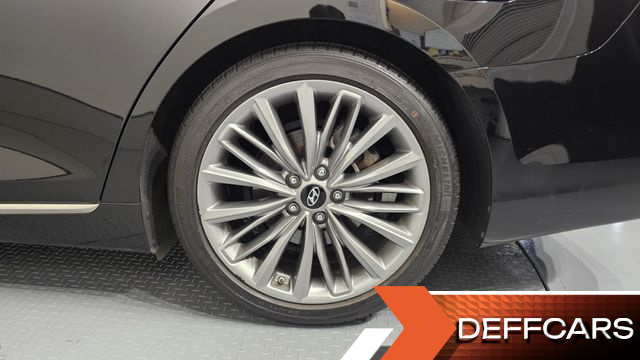 Hyundai GRANDEUR 2.4 Exclusive Special купить на сайте DeffCars