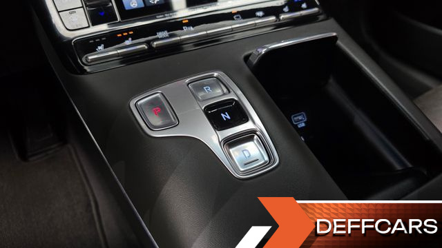 Hyundai GRANDEUR 2.5 Calligraphy купить на сайте DeffCars