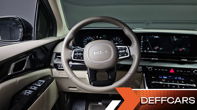 Kia CARNIVAL Gasoline 9-Seater Signature купить на сайте DeffCars