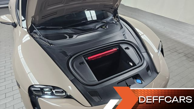 Porsche TAYCAN Base купить на сайте DeffCars