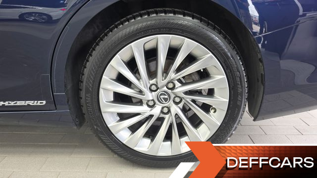 Lexus ES Executive купить на сайте DeffCars