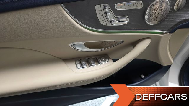 Mercedes E-CLASS E450 4MATIC Cabriolet купить на сайте DeffCars