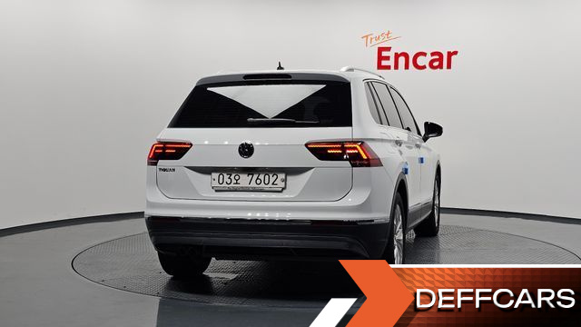 Volkswagen TIGUAN 2.0 TDI Premium купить на сайте DeffCars