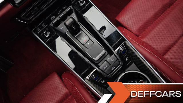 Porsche 911 Turbo S купить на сайте DeffCars