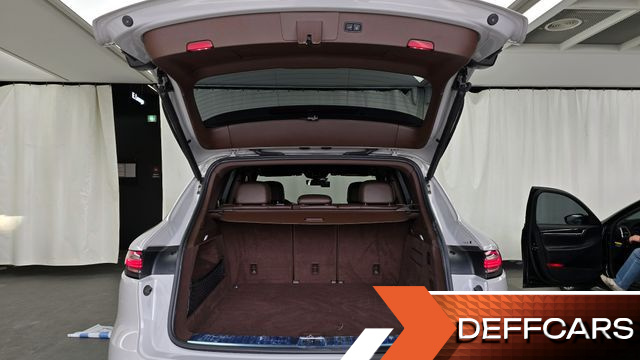 Porsche CAYENNE 3.0 PLATINUM EDITION купить на сайте DeffCars