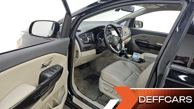 Kia CARNIVAL 9-Seater Prstige купить на сайте DeffCars