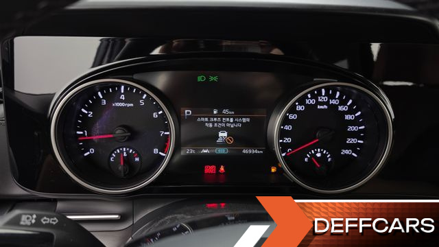 Kia CARNIVAL Gasoline 9-Seater Prestige купить на сайте DeffCars