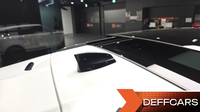 Land Rover RANGE ROVER VELAR 3.0 P400 R-Dynamic HSE купить на сайте DeffCars