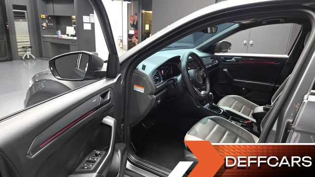 Volkswagen T-ROC 2.0 TDI Premium купить на сайте DeffCars