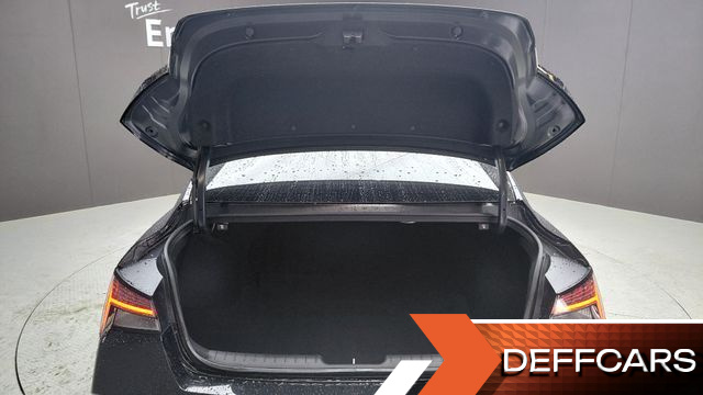 Hyundai AVANTE Inspiration купить на сайте DeffCars