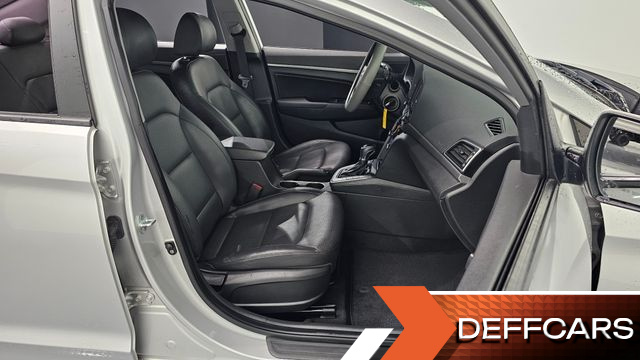 Hyundai AVANTE 1.6 GDI Smart Special купить на сайте DeffCars