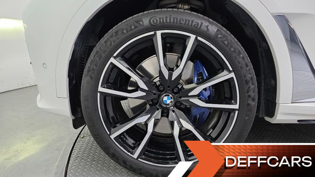 BMW X7 xDrive 40i M Sport 6STR купить на сайте DeffCars