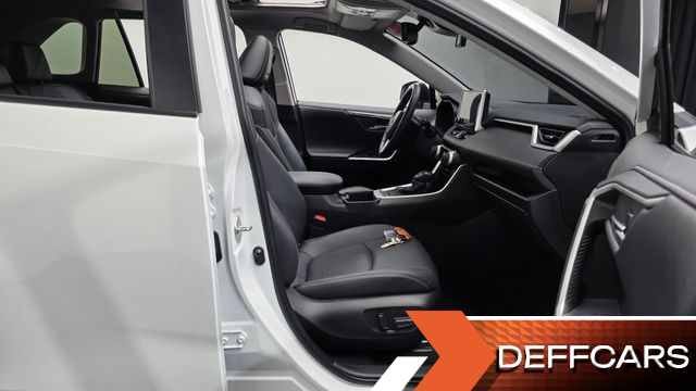 Toyota RAV4 2,5 4WD Hybrid LTD купить на сайте DeffCars