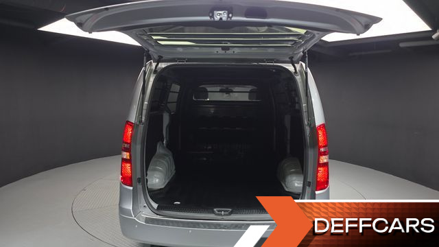 Hyundai STAREX Van 3-Seater Smart купить на сайте DeffCars