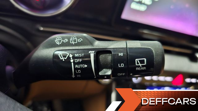 Kia CARNIVAL 9-Seater Prestige купить на сайте DeffCars