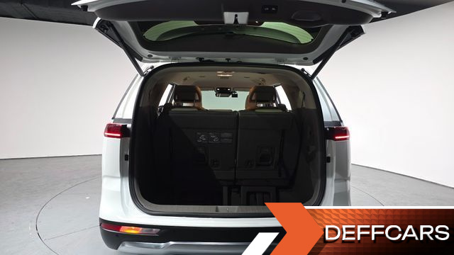 Kia CARNIVAL 7-Seater Noblesse купить на сайте DeffCars
