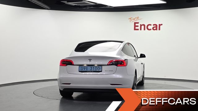 Tesla MODEL 3 Long Range AWD купить на сайте DeffCars
