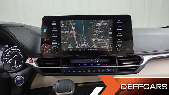 Toyota SIENNA 2.5 Hybrid 2WD купить на сайте DeffCars