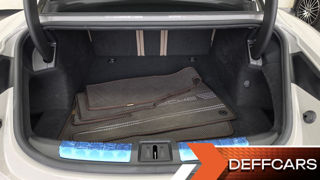 Porsche TAYCAN Base купить на сайте DeffCars