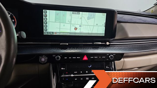 Kia CARNIVAL 7-Seater Hi-Limousine Signature купить на сайте DeffCars