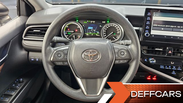 Toyota CAMRY 2.5 LE Hybrid купить на сайте DeffCars