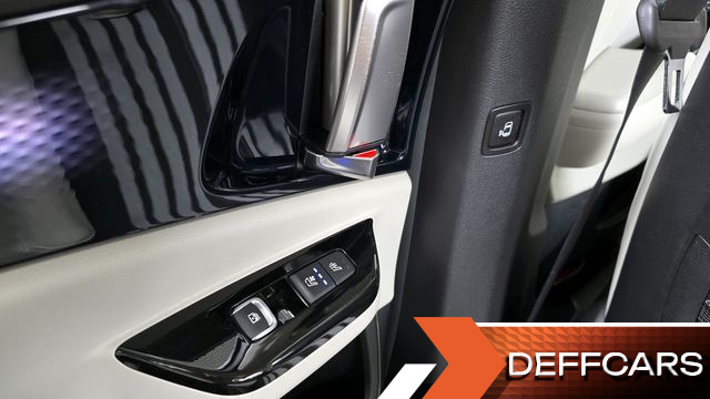 Kia CARNIVAL 7-Seater Signature купить на сайте DeffCars