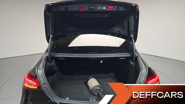 Mercedes E-CLASS E350 4MATIC Exclusive купить на сайте DeffCars