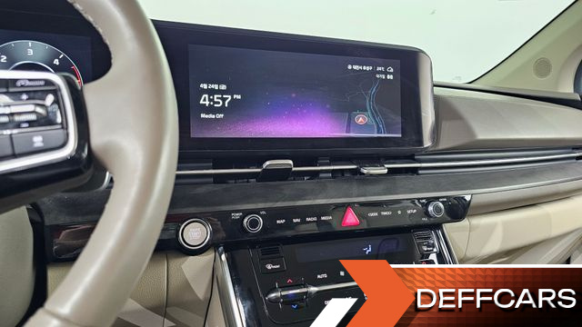 Kia CARNIVAL 9-Seater Noblesse купить на сайте DeffCars