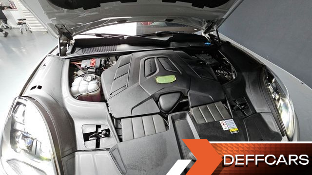 Porsche CAYENNE 3.0 PLATINUM EDITION купить на сайте DeffCars