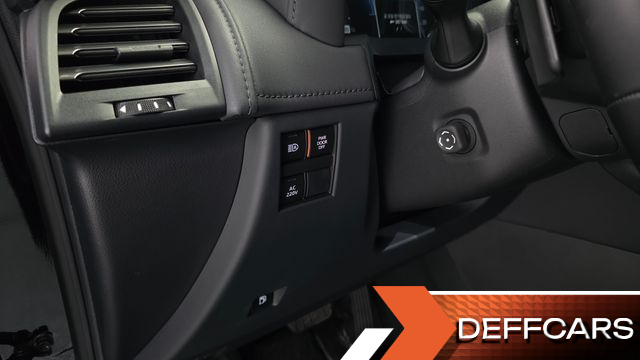 Toyota ALPHARD 2.5 HEV Executive AWD купить на сайте DeffCars
