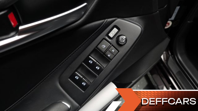 Toyota AVALON 2.5 Hybrid купить на сайте DeffCars