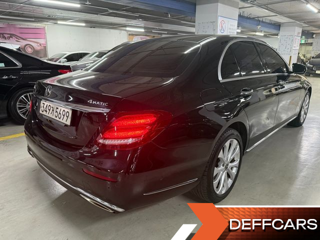 Mercedes E-CLASS E300 4MATIC Exclusive купить на сайте DeffCars