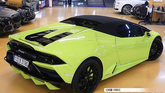 Lamborghini HURACAN LP640-4 EVO Spyder купить на сайте DeffCars