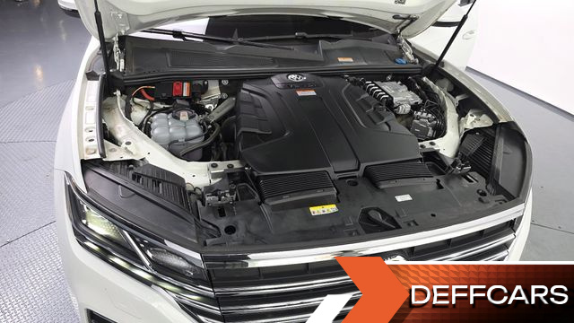 Volkswagen TOUAREG 3.0 TDI Prestige купить на сайте DeffCars
