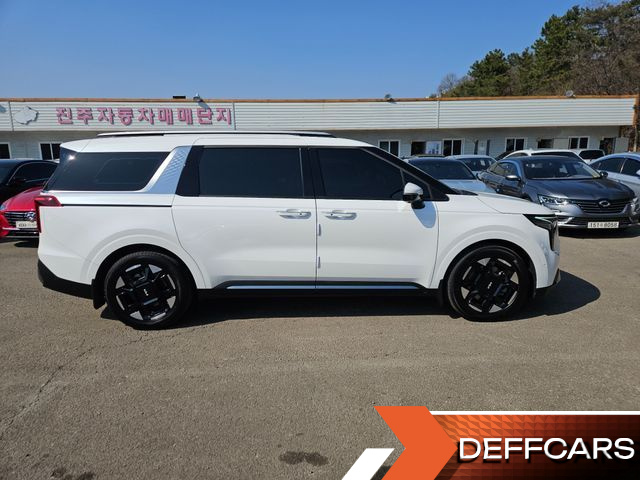 Kia CARNIVAL 9-Seater Noblesse купить на сайте DeffCars