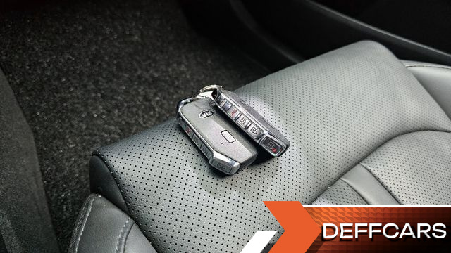 Kia K5 2.0 Noblesse купить на сайте DeffCars