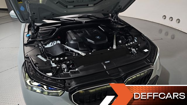 BMW 5-SERIES 520i M Sport купить на сайте DeffCars