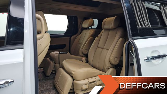 Kia CARNIVAL Gasoline 7-Seater Hi-Limousine President купить на сайте DeffCars