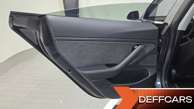 Tesla MODEL 3 Long Range AWD купить на сайте DeffCars